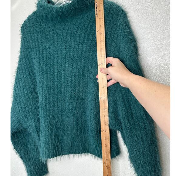 Express Green Fuzzy Long Sleeve Mock Neck Crop Sweater XS - Picture 13 of 13